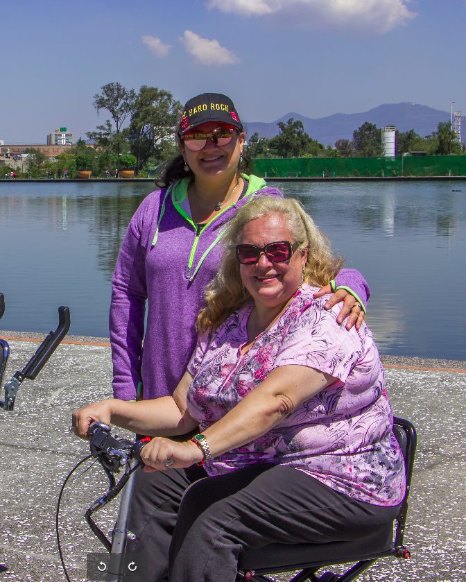 Silla de movilidad MotivaLift en exteriores